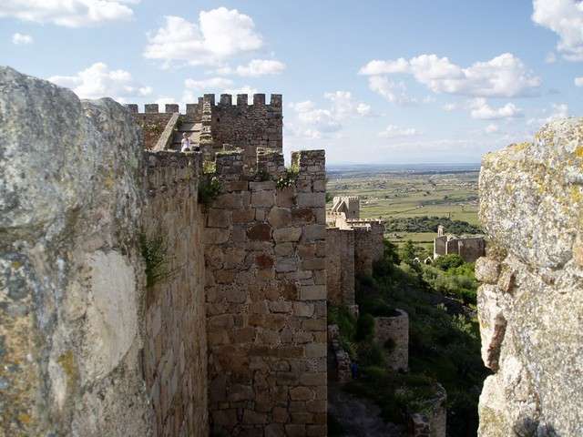 Castillo Alcazaba de Trujillo, Monumento-España (4)